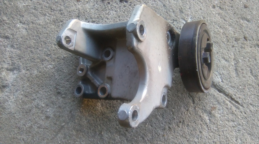 фото №1, Suzuki liana 1.3 b кронштейн кронштейн