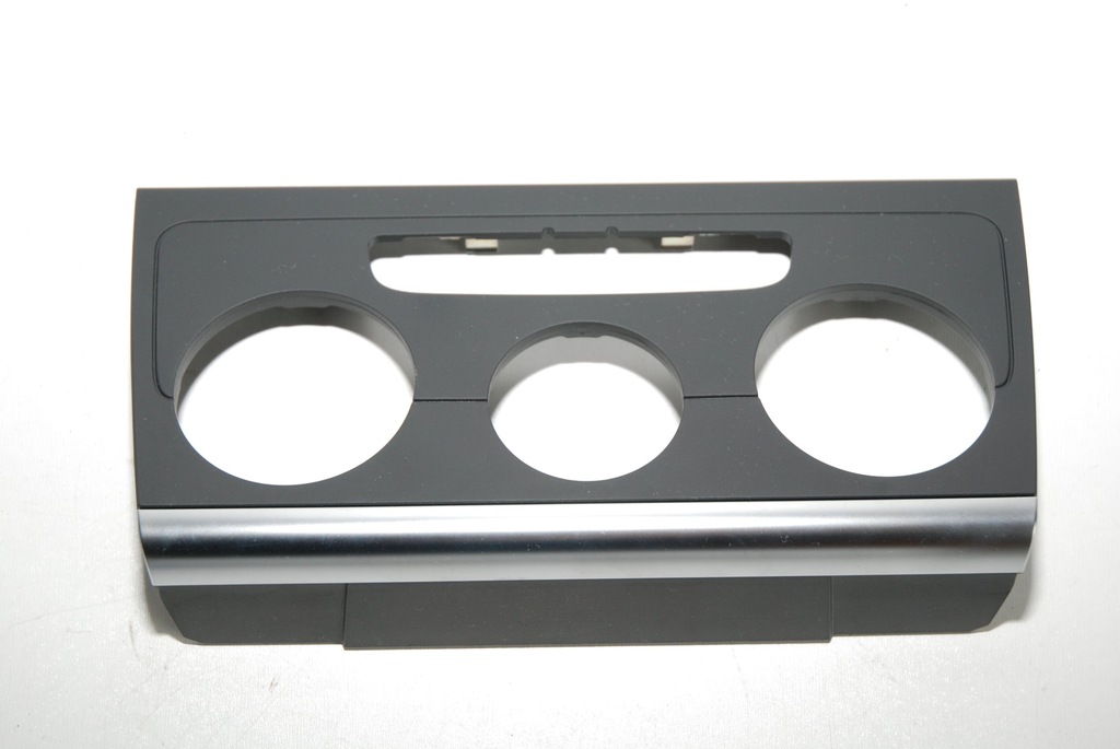 фото №1, Audi q3 рамка кліматронік 8u0863263