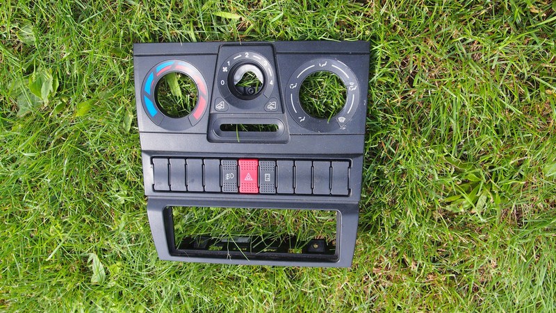 фото №1, Рамка панель керування вентиляція iveco daily 06-11