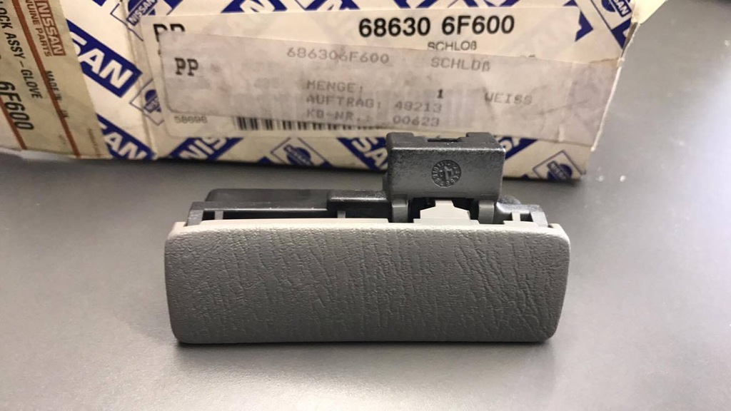 фото №1, Micra k11 ручка бардачка nowa оригинал 68630-6f600