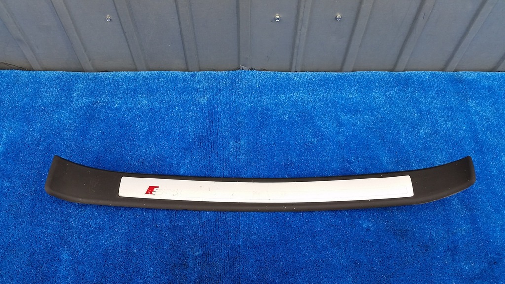 фото №1, Audi s4 8e0 накладка поріг права перед