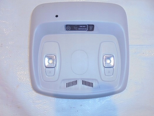 фото №1, Kadjar лампа освещение кабины