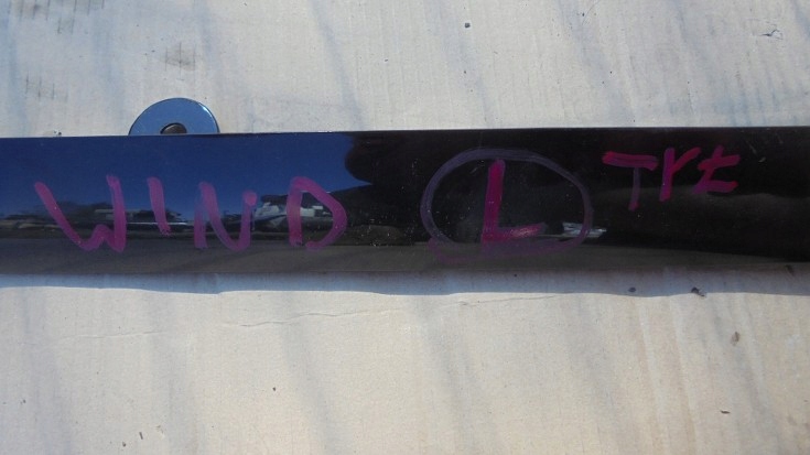 Wind молдинг ліва задня на крила 788750001r Доставка