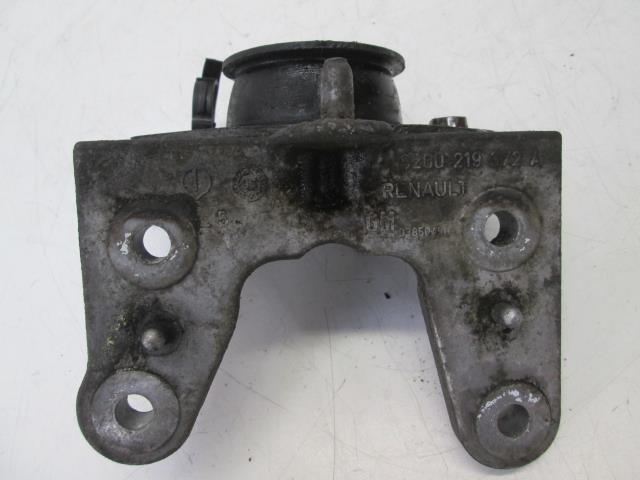 фото №5, Кронштейн подушка двигуна renault master ii 2.5 dci