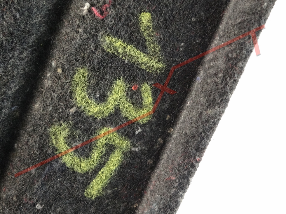 фото №5, Mercedes w203 sedan обшивка багажника права