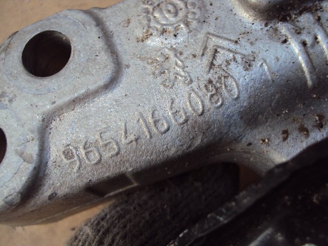 фото №4, Кронштейн подушка двигателя citroen ds3 c3 2009-