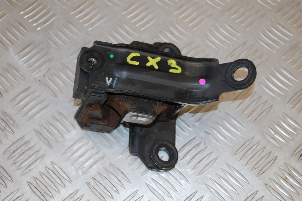 фото №1, Кронштейн подушка двигуна mazda cx3 cx-3 2016