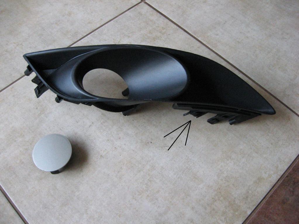 фото №1, Правая решётка бампера --- toyota auris !!!