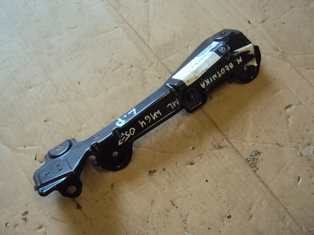 фото №1, Кронштейн крыла mercedes ml w164 a1648800014