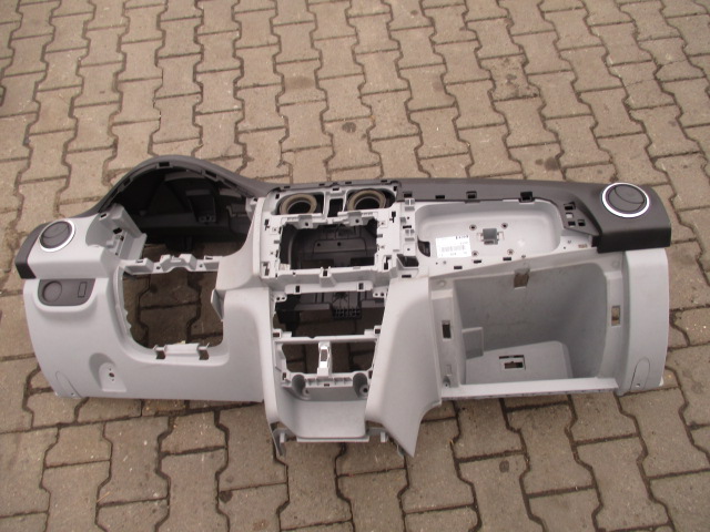 фото №1, Dacia sandero ii 2013 приборная панель приборная консоль