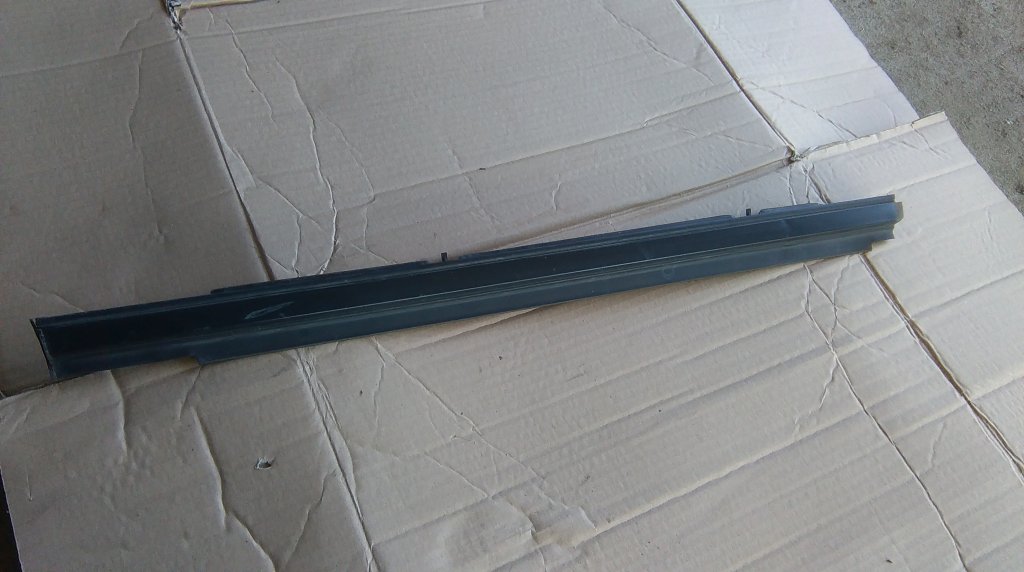 фото №1, Ford explorer молдинг ущільнювач права задня задня