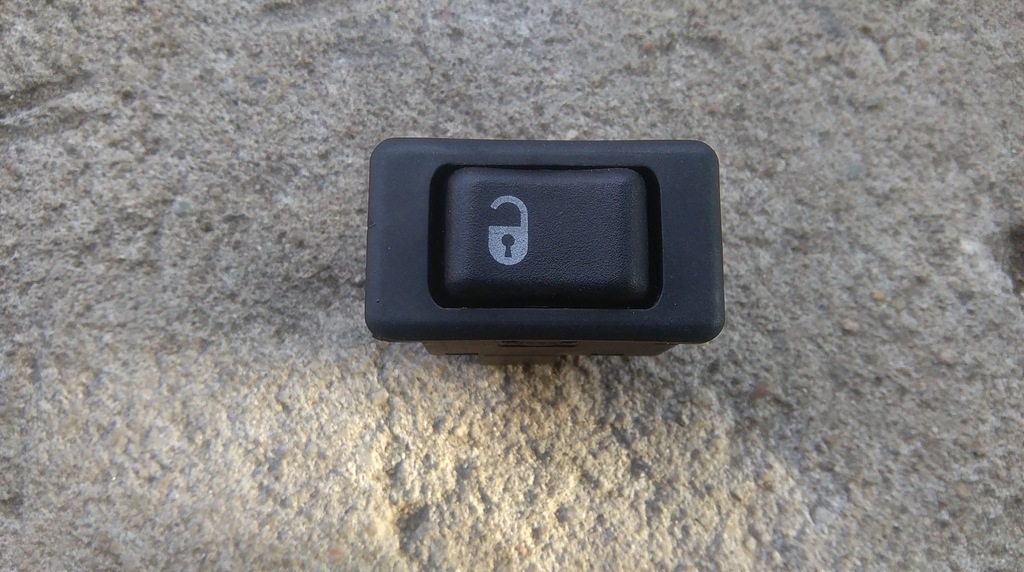 фото №1, Nissan primera p11 перемикач