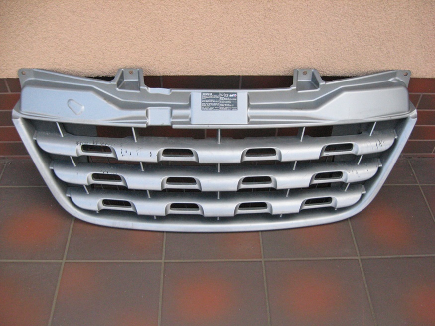 фото №1, Решётка радиатора --- renault master iv - iii - 2010 !!!
