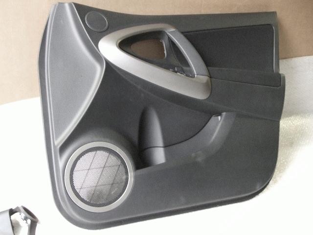 фото №1, Toyota rav4 2009r обивка дверь перед оригинал