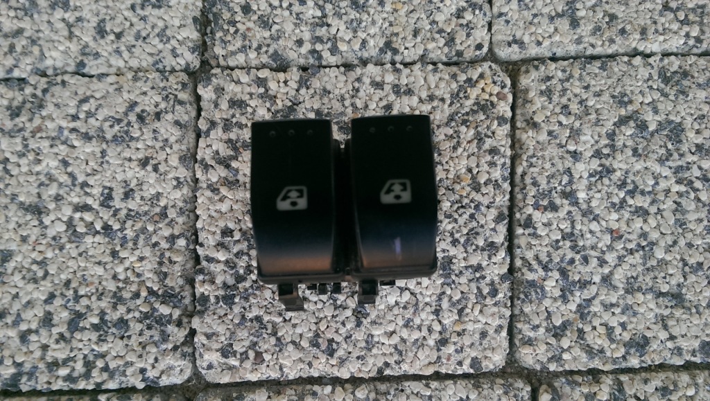 фото №1, Переключатель окон elektrycznych-laguna ii;megane ii;scenic ii;clio ii