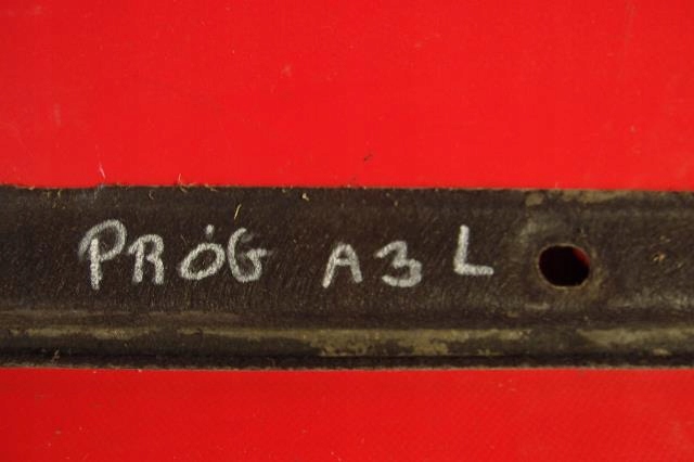 Накладка нижняя порог левая или правый  audi a3 2013 8v0 Недорого