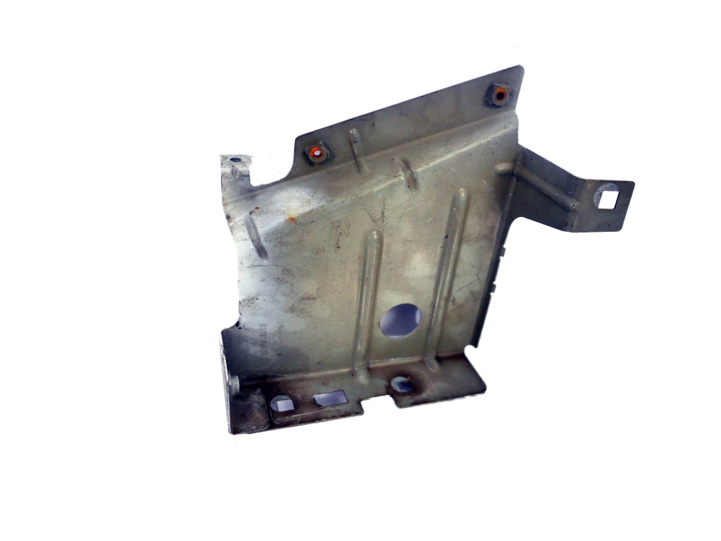 фото №2, Кронштейн крила перед renault master 2010-