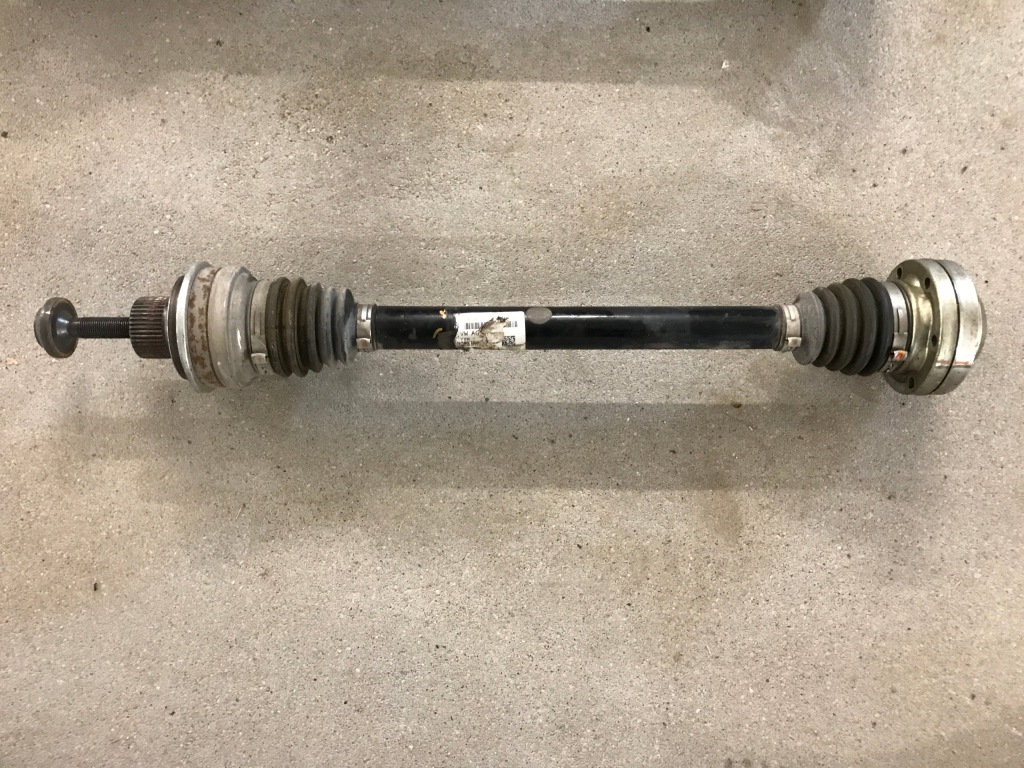 фото №1, Приводной вал audi q5 80a501204c