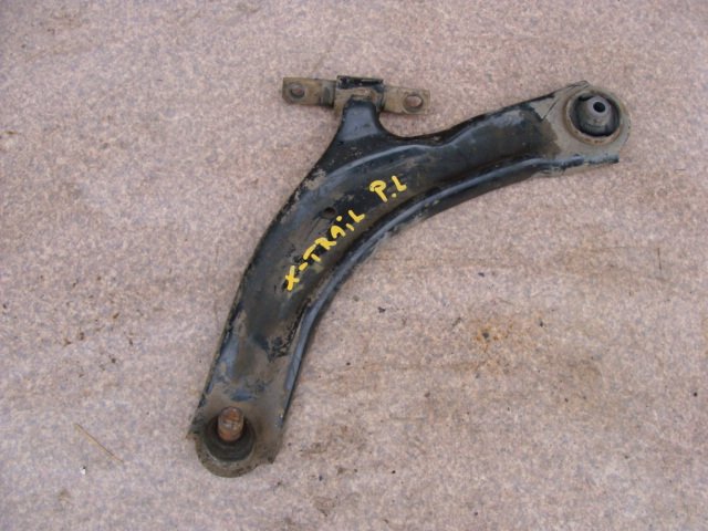 фото №1, Nissan x-trail 09r t31 рычаг перед левый