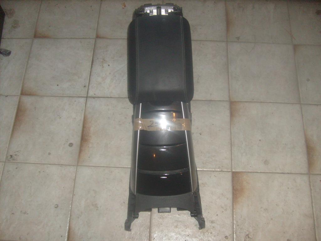 фото №1, Mercedes r klasa 251 w251 r251 підлокітник чорний