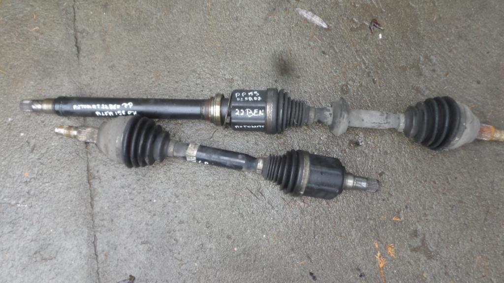 фото №1, Приводной вал правая alfa romeo brera 159 2.2 jts