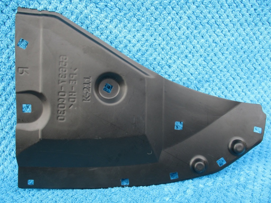 фото №3, Toyota tundra задний правый брызговик подкрылок