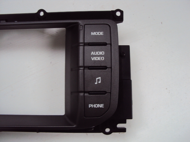 фото №4, Панель радіо телефону рамка range rover evoque