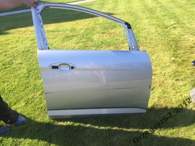 фото №1, Ford c-max 11- дверь передние правое перед orygin