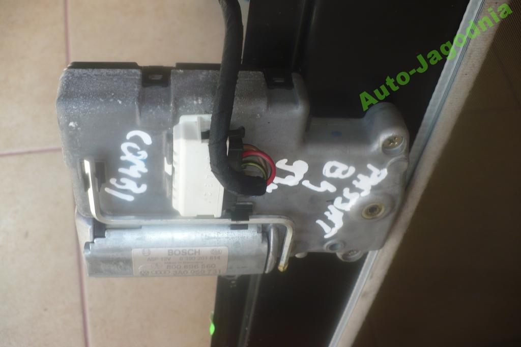 фото №1, Passat b4 моторчик люк 3a0959731