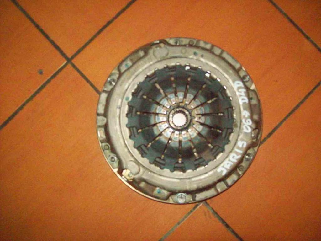 фото №1, Колесо двухмассовый toyota yaris 1.4 d4d 06-