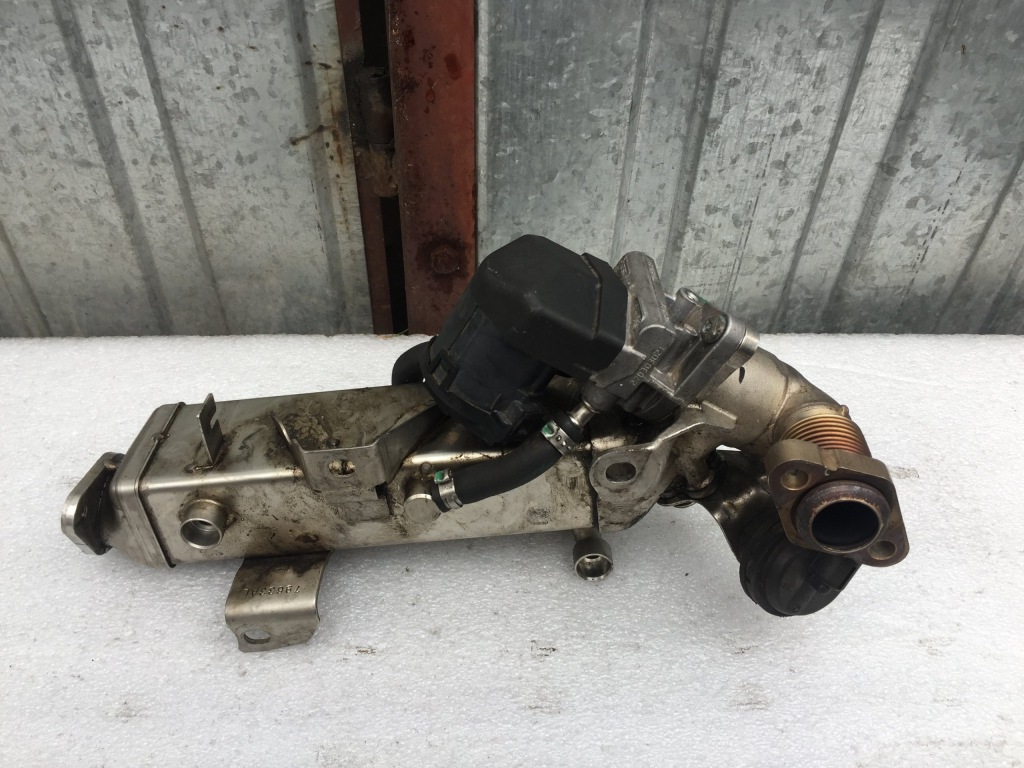 фото №3, Bmw f30 3 e90 e87 f01 радиатор выхлопных газов с клапан