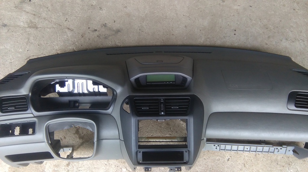 фото №2, Mitsubishi space runner 99-02 консоль панель приладів