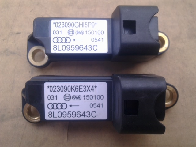 фото №1, Audi a3 8l датчик датчик удара 8l0959643c