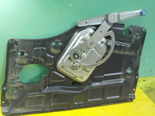 фото №1, Scania r підйомник скло лівий