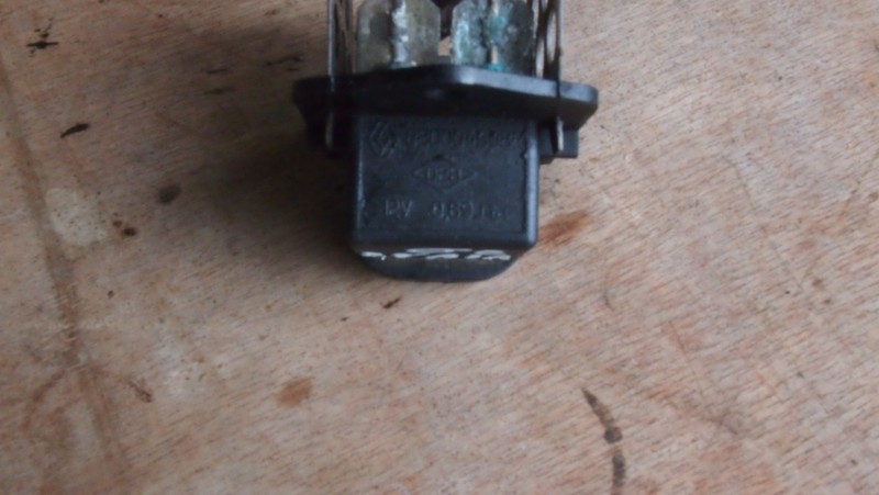 фото №8, Підпора піввісь кронштейн trafic vivaro 2.0 dci