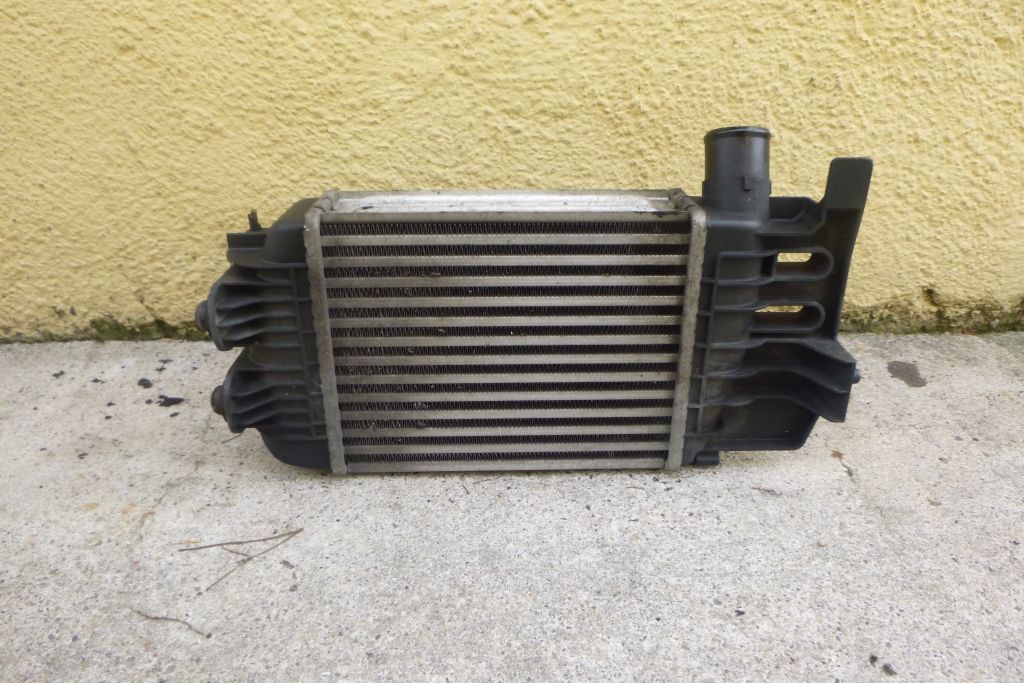 фото №5, Toyota auris yaris ii corolla e15 інтеркулер