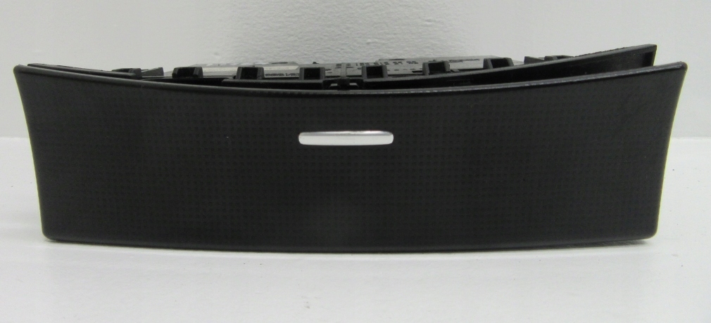 фото №1, Пепельница бардачок mercedes ml w164 a1648100130