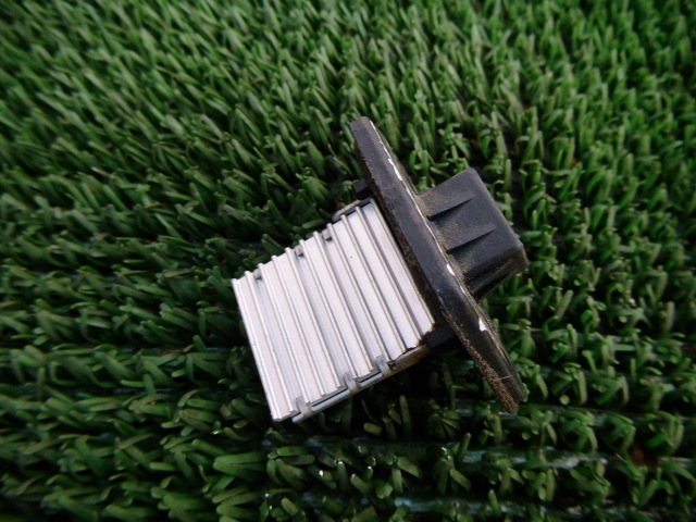 фото №1, Kia carnival ii резистор резистор вентилятор перед