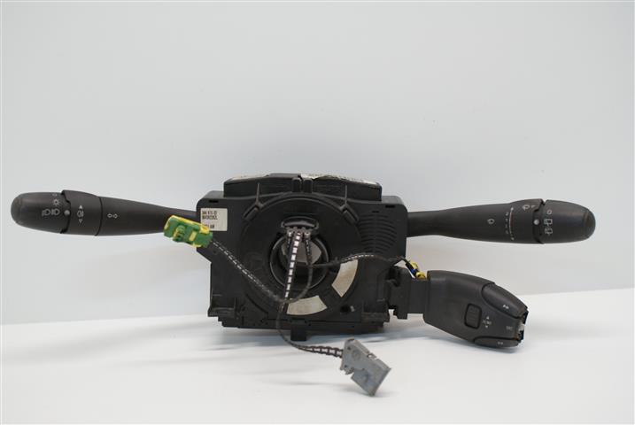 фото №1, Peugeot 207 перемикач com2005 96630724xt