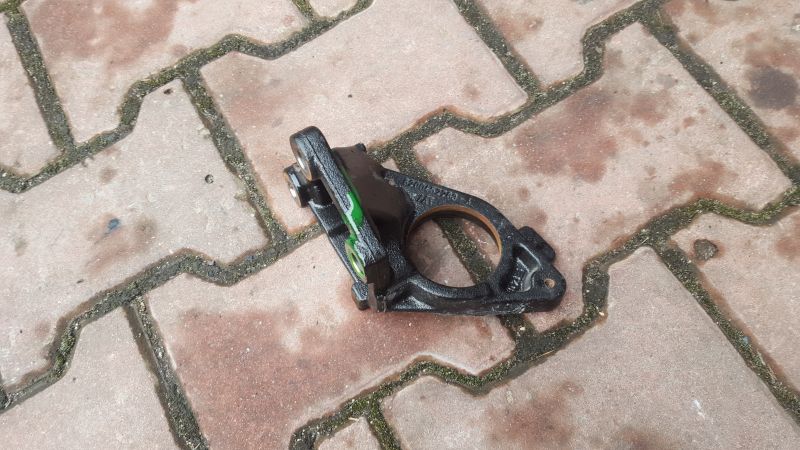 фото №1, Кронштейн піввісь trafic vivaro primastar 8200452283