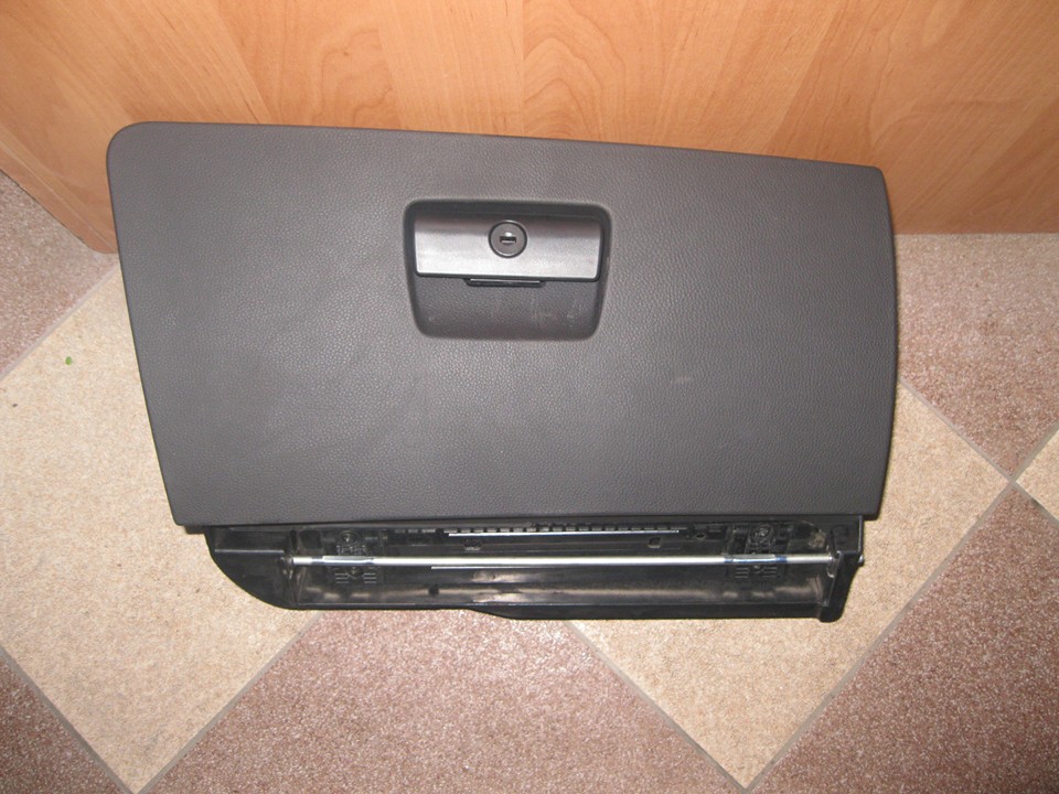 фото №1, Бардачок bmw 3 e92 e-92