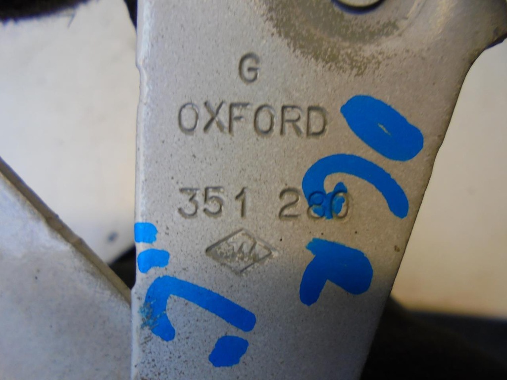 фото №8, Петля капот левый renault master ii movano