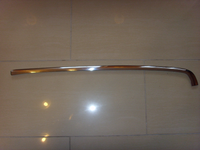 фото №1, Mercedes e w124 молдинг бампера права задня nowa