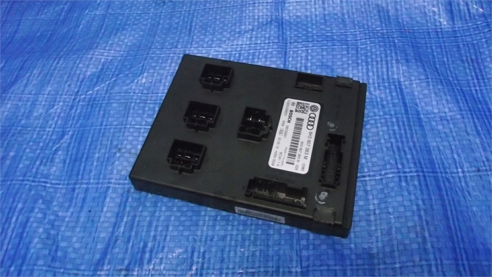 фото №1, Audi a4 a5 a6 модуль блок управления бортовой сетью 8k0907063m