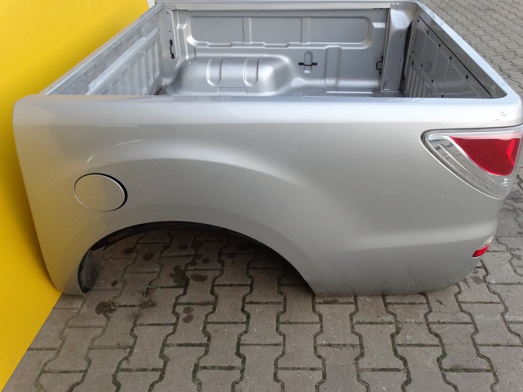 фото №6, Mazda bt50 2016- кузов багажник коробка передач кришка багажника задня