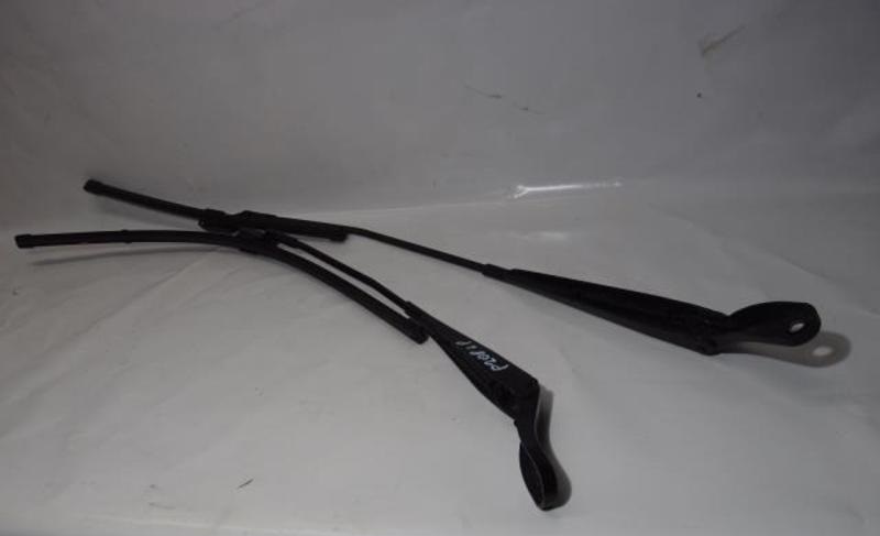 фото №1, Peugeot 208 важіль важелі щітка двірник