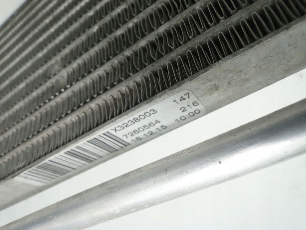 фото №5, Mercedes 207 w212 w218 r231 масляный радиатор a0995000400