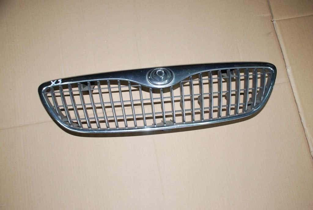 фото №2, Mazda xedos 9 решітка радіатора передня