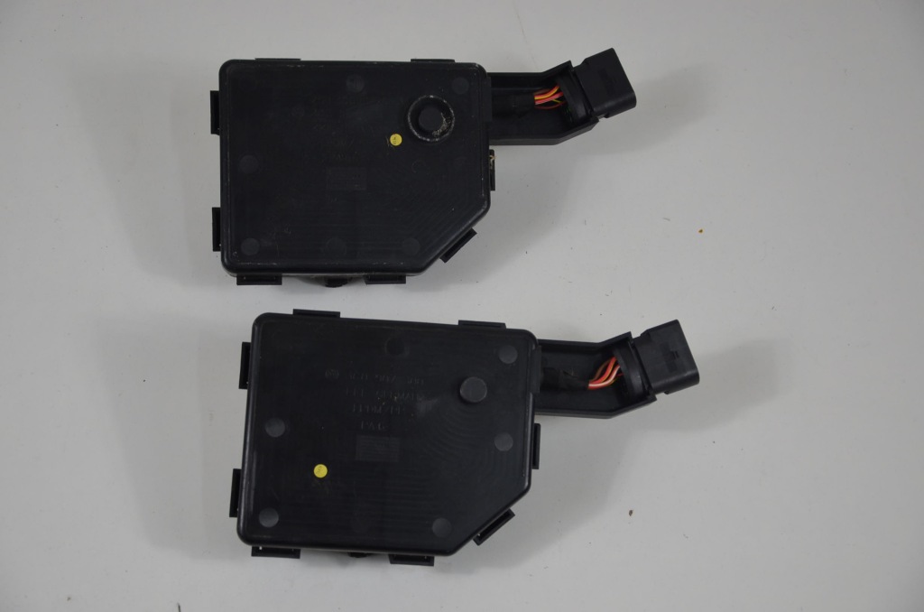 Купити Vw passat b6 стабілізатор напруги 3c0907300a