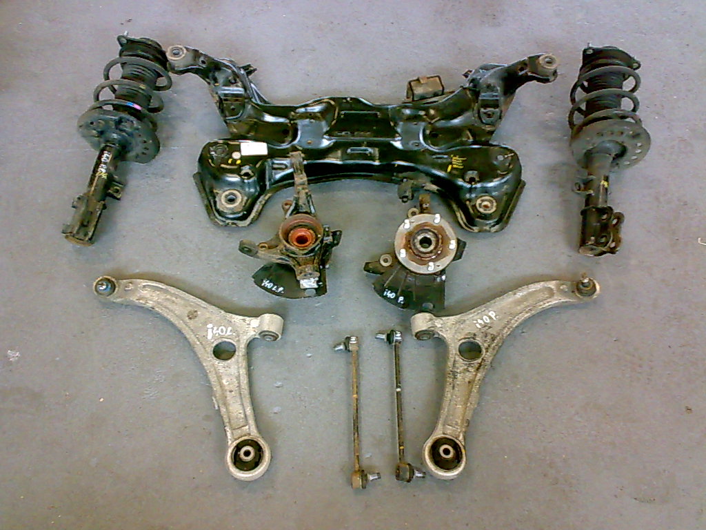 фото №1, Hyundai i40 поворотний кулак ступиця передня перед idealn